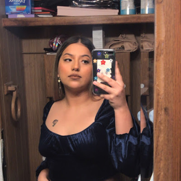 Meet your Posher, Lailah - Picture 1 of 1